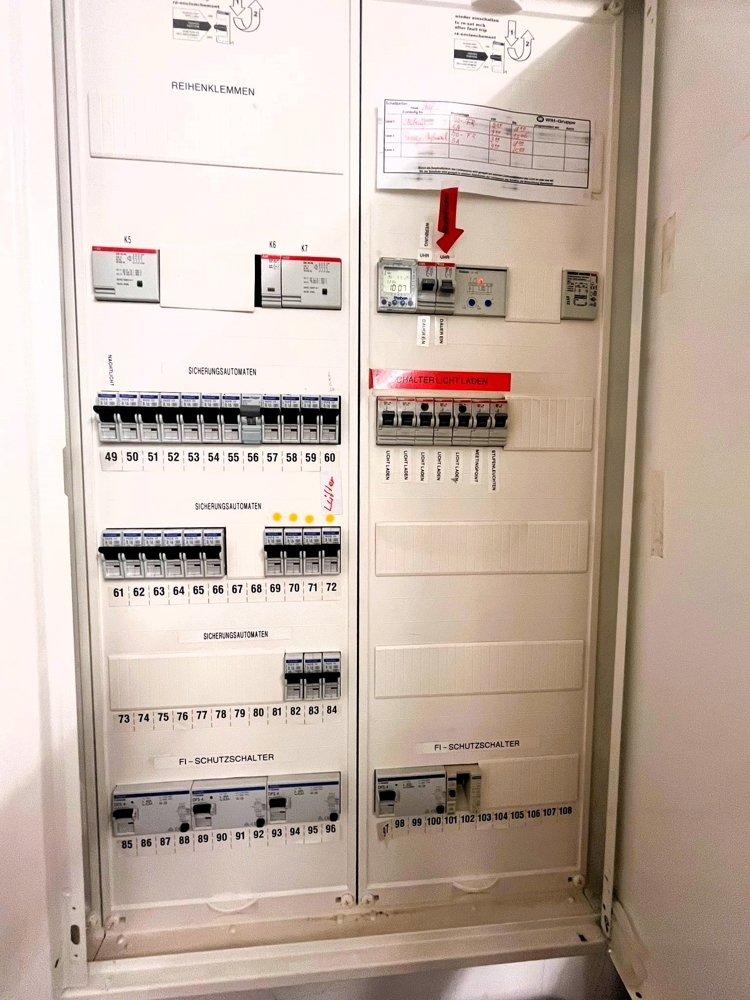 VUB1975-7