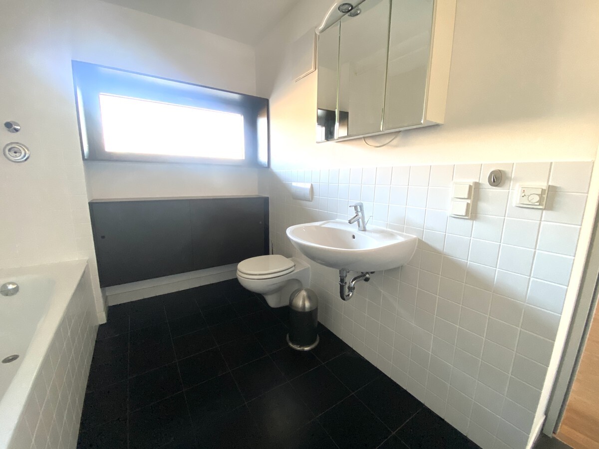 Badezimmer (4.OG)