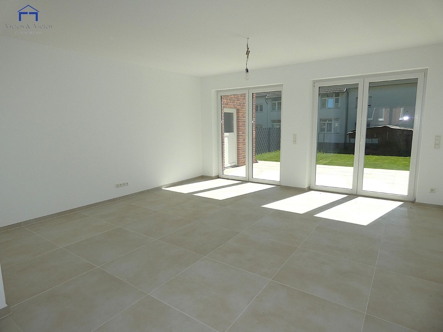 Erstbezug - Moderne Doppelhaushälfte mit Garage in Herzogenrath-Merkstein