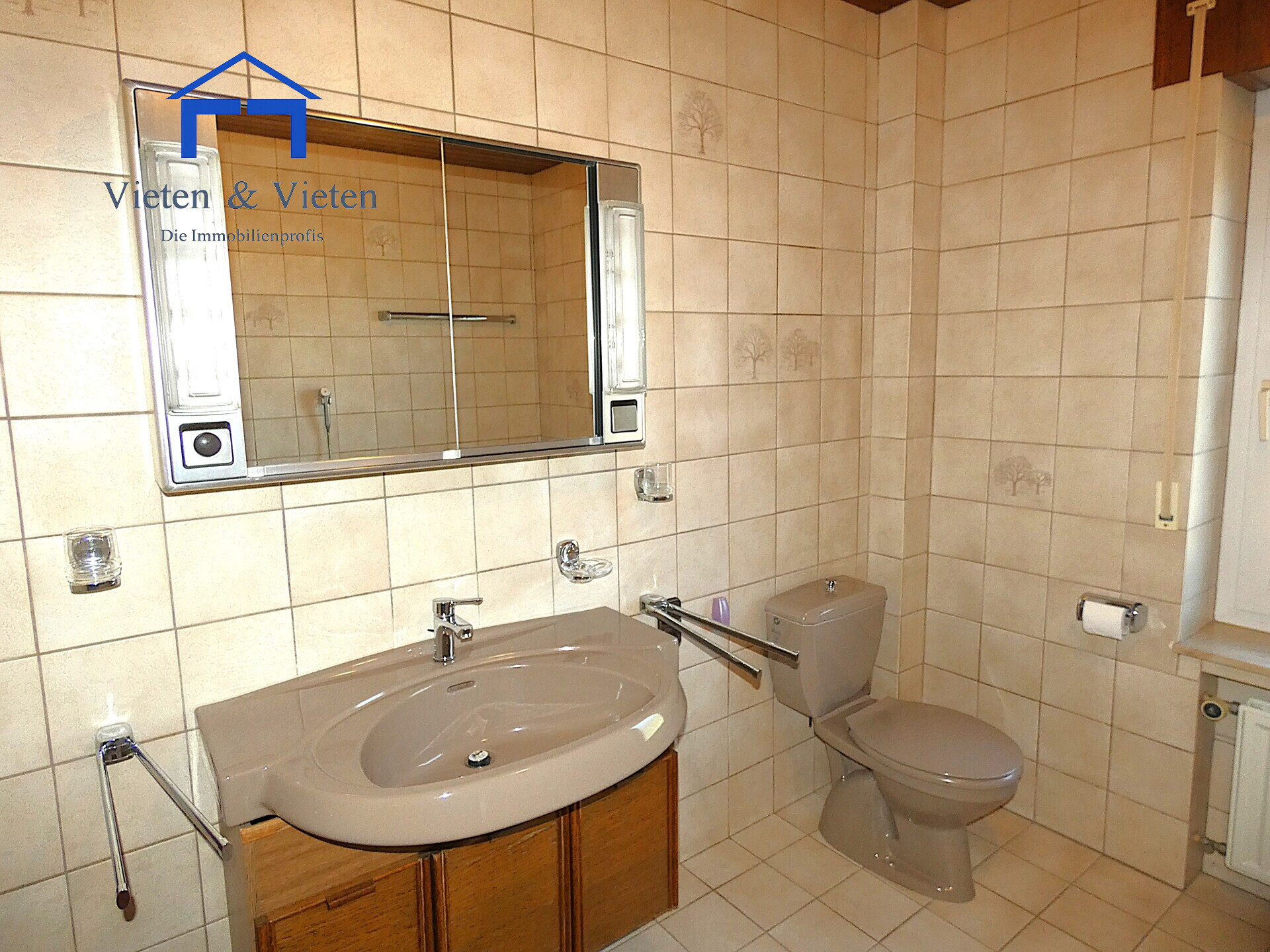 Badezimmer (2)