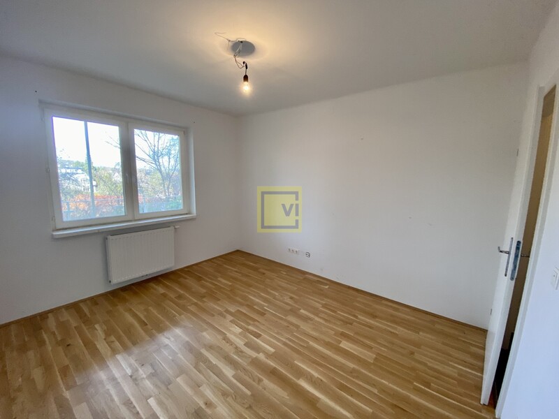 81E54D4B-F6B0-476F-9A3D-2AF832C5EADC