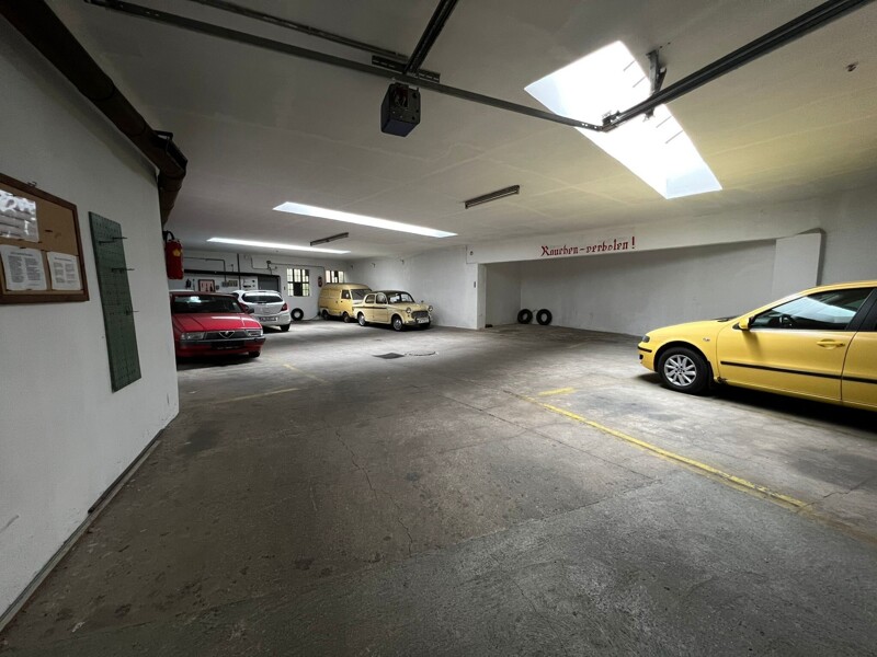 Garage 2