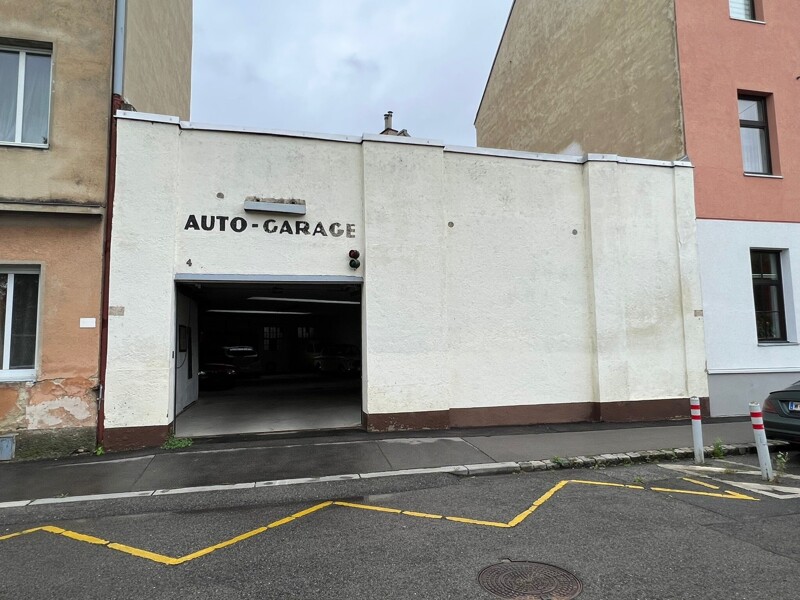 Garage Außenansicht