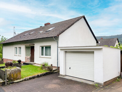 Immobilienbild 1 für Großzügiges Wohnhaus mit Ausbaupotenzial in familienfreundl...