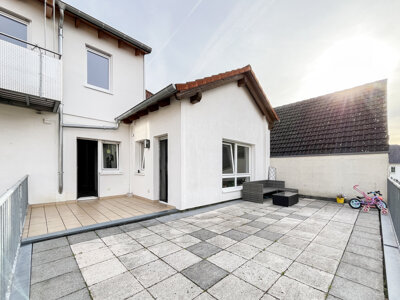 B35A_Hinteres Haus: Wohnung 1.OG_Terrasse