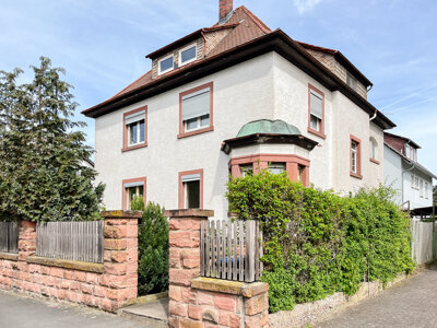 Immobilienbild 1 für Charmantes Stadthaus mit Potenzial & Garten