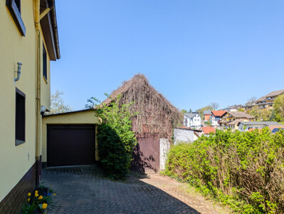 Garage Halle