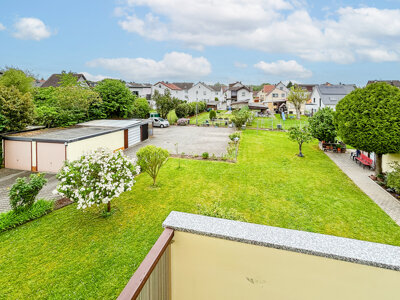 Gartenansicht vom Balkon