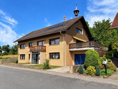 Immobilienbild 1 für Mehr als vier Wände: Großzügiges Einfamilienhaus mit Einlie...