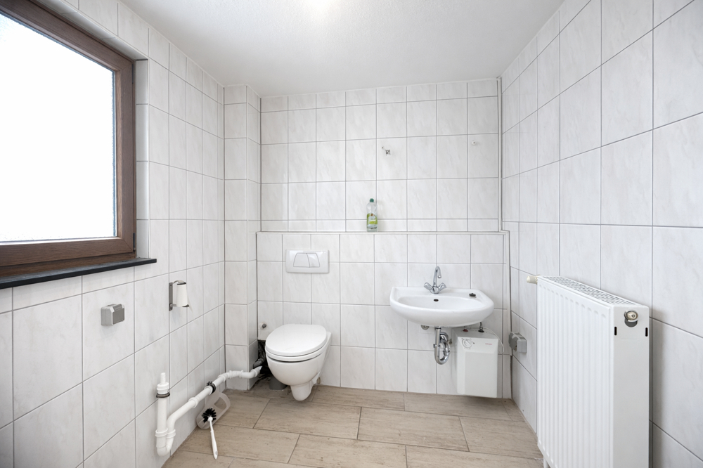 Helle 2-Zimmer-Wohnung mit Balkon - Foto 1