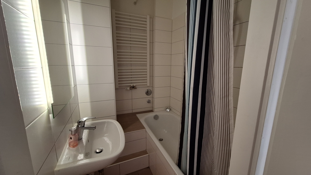 Beliebte Lage! Helle Wohnung mit Balkon - Foto 5