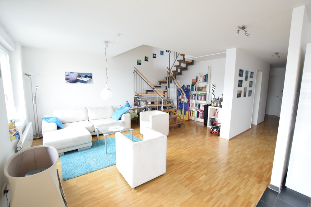 Prima Penthouse-/Maisonette mit Dachterrasse und Stellplatz - Photo 2