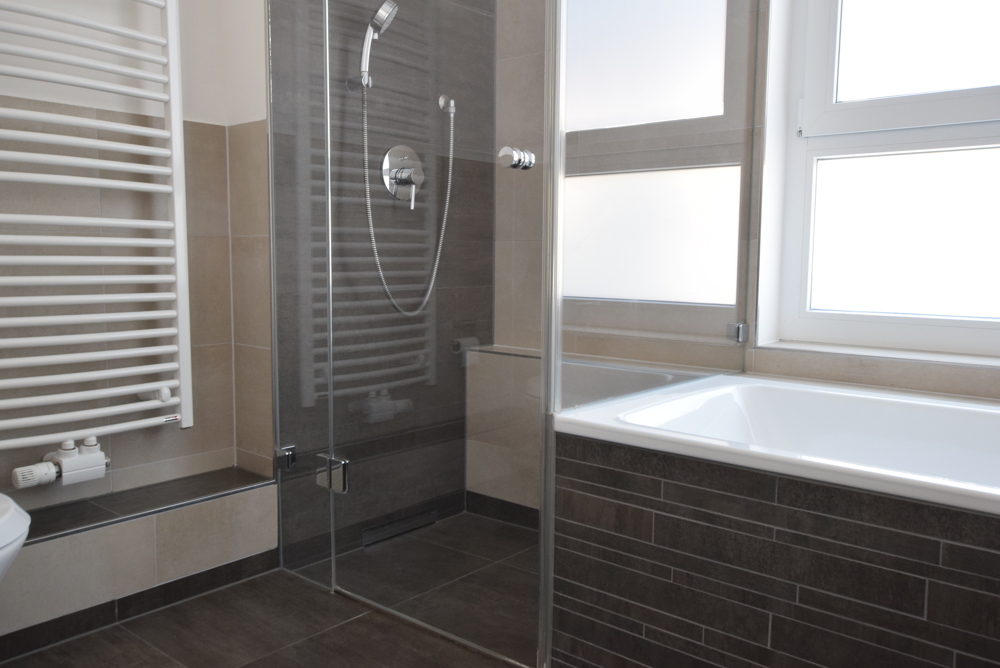 Hochwertige Wohnung mit großem Balkon, Rheinblick, Wellness im Haus! - Foto 5