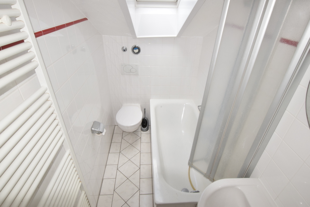 Mannheim City: Helle, auch WG - taugliche DG-Wohnung - Photo 4