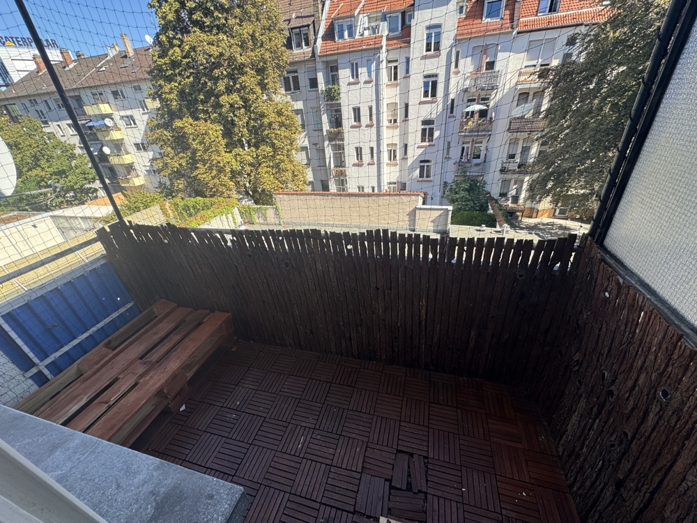 Gepflegte, großzügige und helle Wohnung mit Balkon - Foto 5