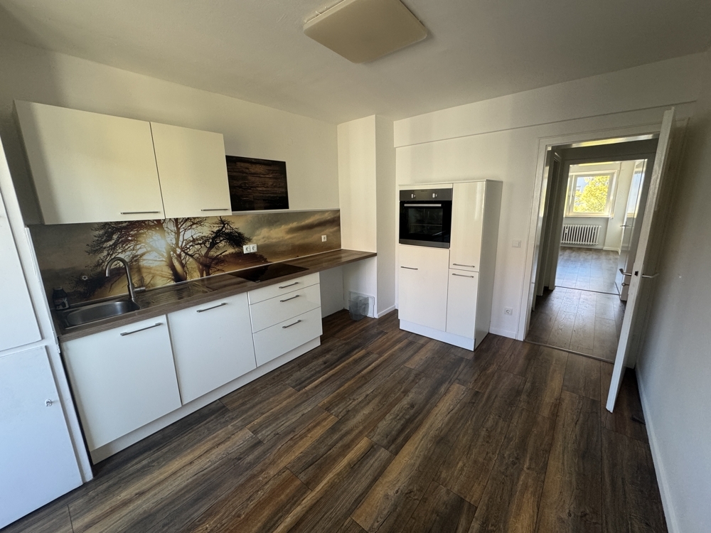 Gepflegte, großzügige und helle Wohnung mit Balkon - Foto 2