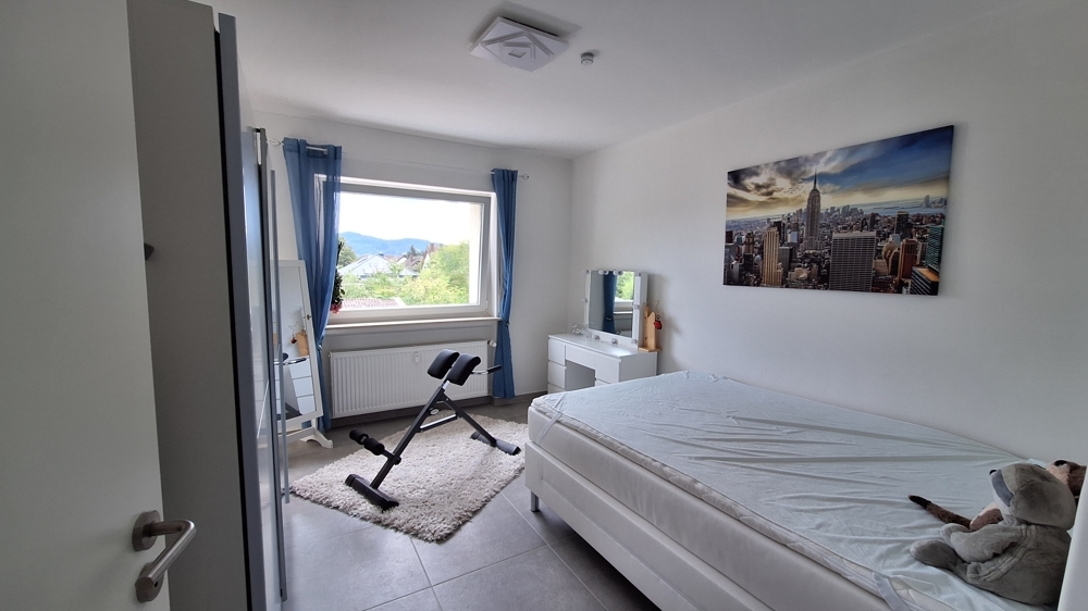 Helle, großzügige Wohnung mit 2 Balkonen und Gäste-WC - Foto 5