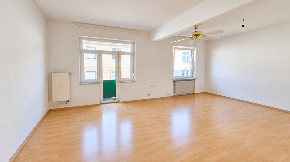 Charmante, großzügige Altbauwohnung in beliebter Wohnlage - Photo 2