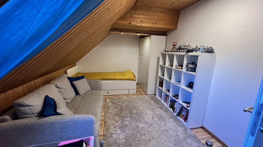 kleines Zimmer DG