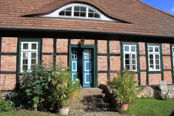 castle-g8edc544f2_1280