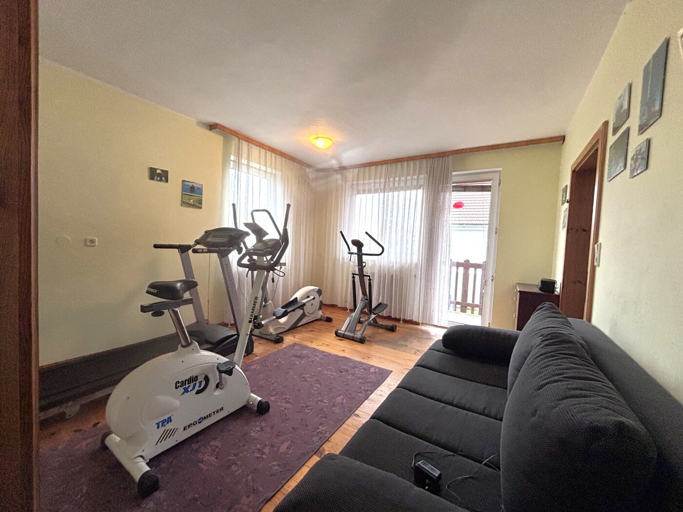 Wohnzimmer Auszugshaus