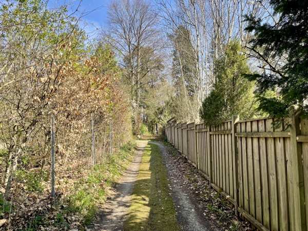 Zufahrt zum Grundstück