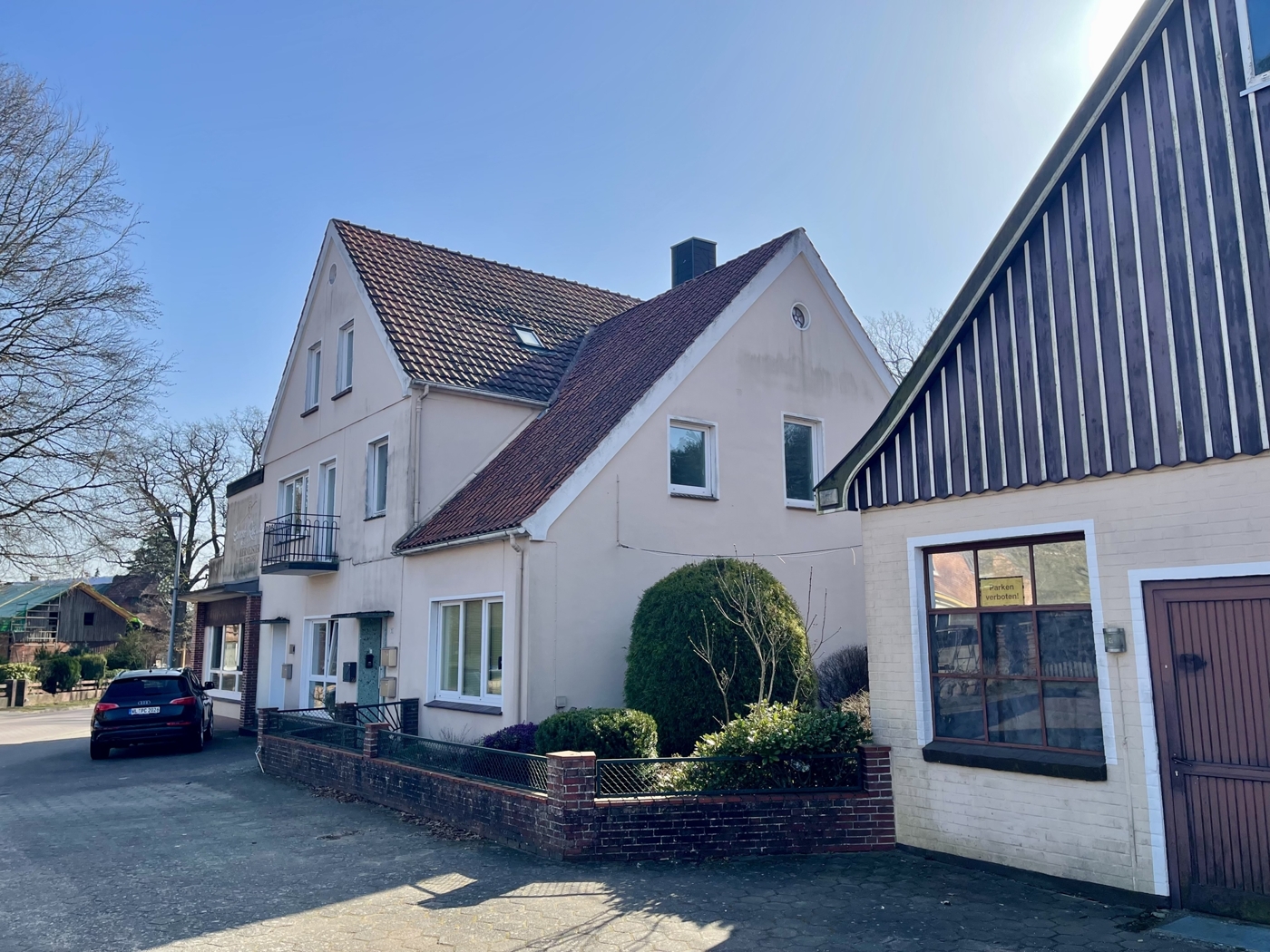 1916 errichtet und 1978 erweitert.