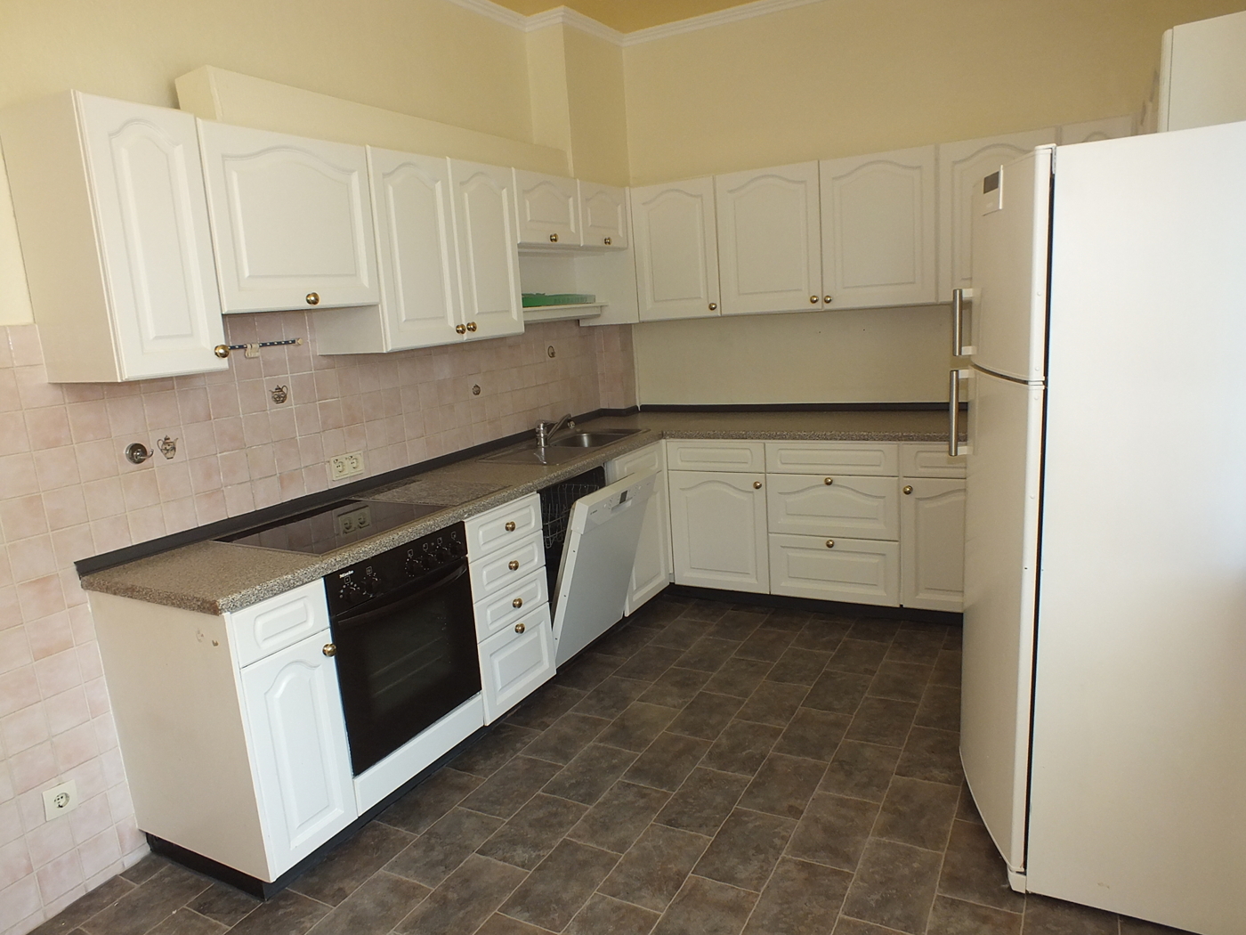 Beispiel Wohnung OG Küche