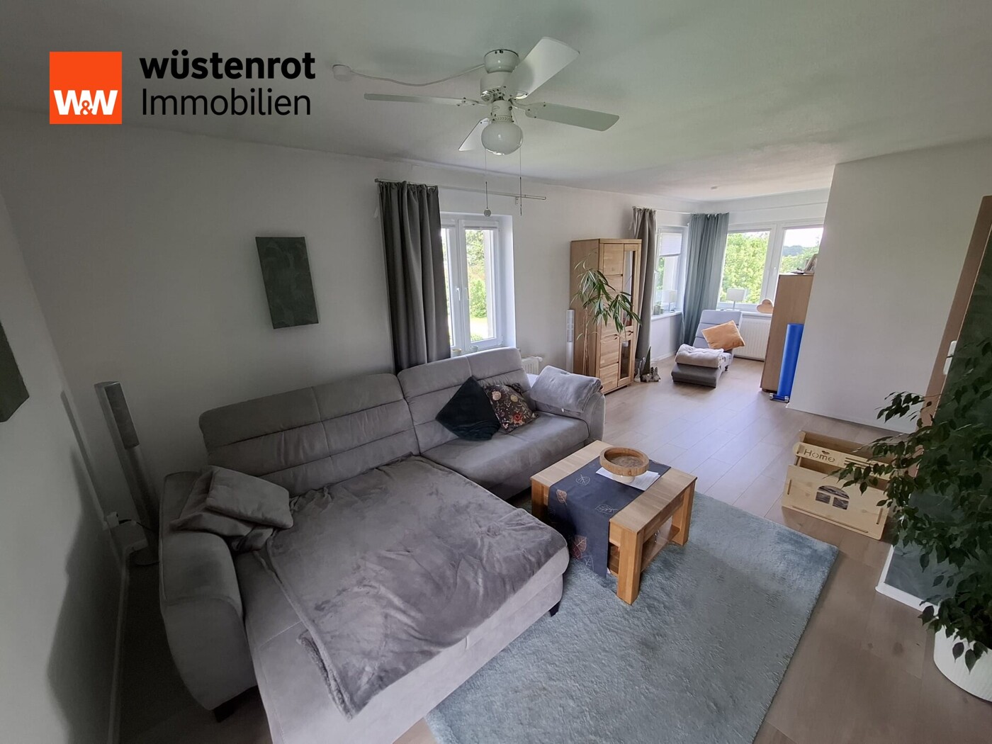 Wohnzimmer im DG