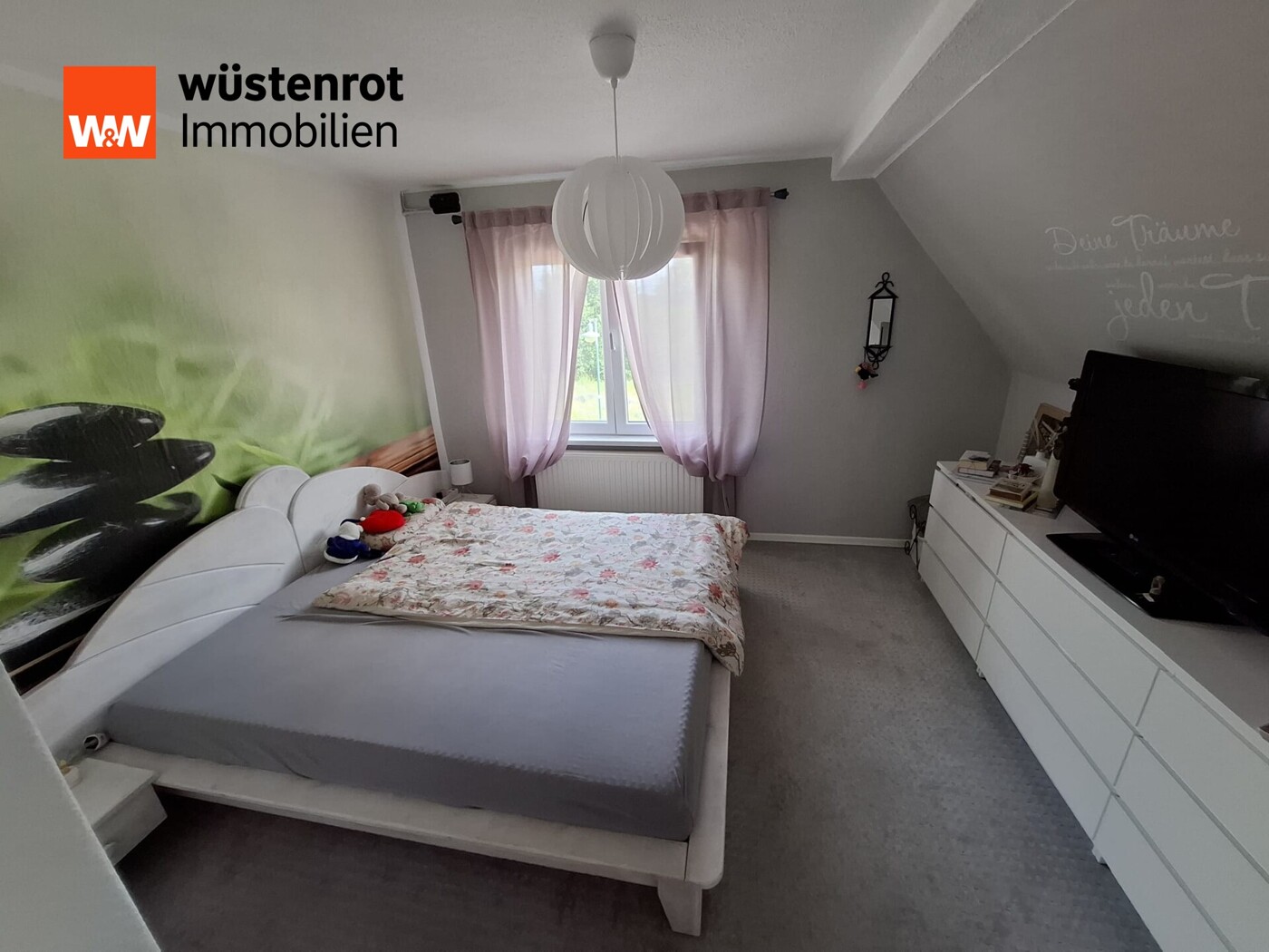Schlafzimmer im DG