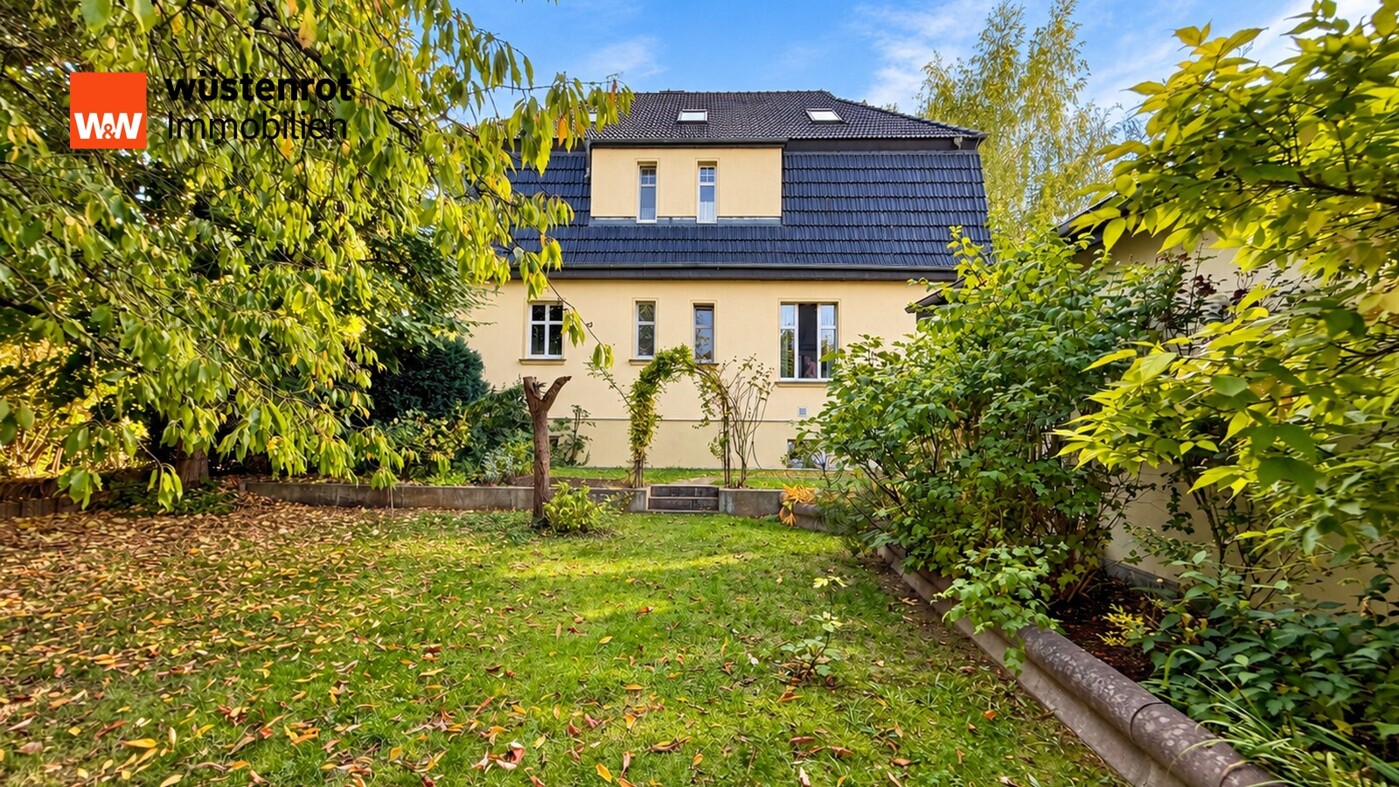 Garten mit altem Baumbestand