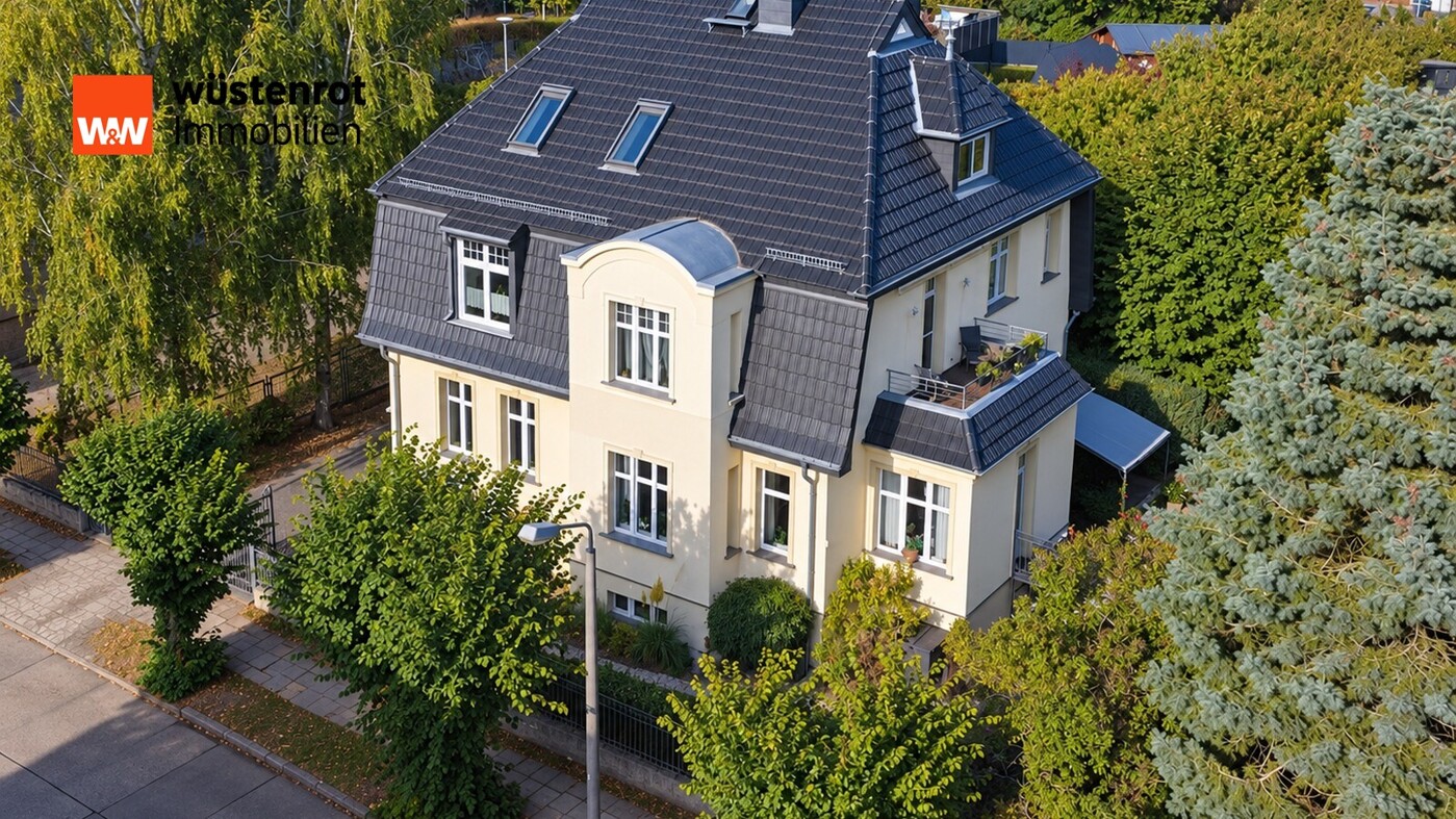 Stilvolle Villa in grüner Umgebung