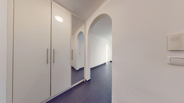 Diele mit Einbauschrank