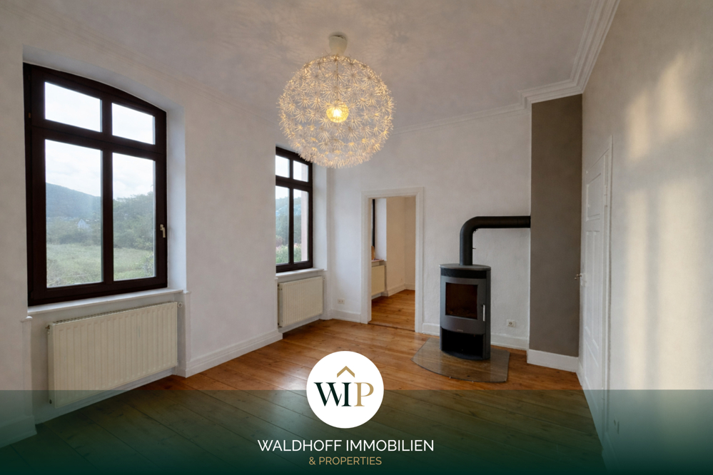 Stilvolle Etagenwohnung (1. OG) in ehemaligem Winzeranwesen in Neustadt-Haardt.