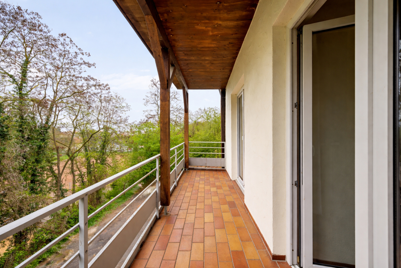 Balkon OG