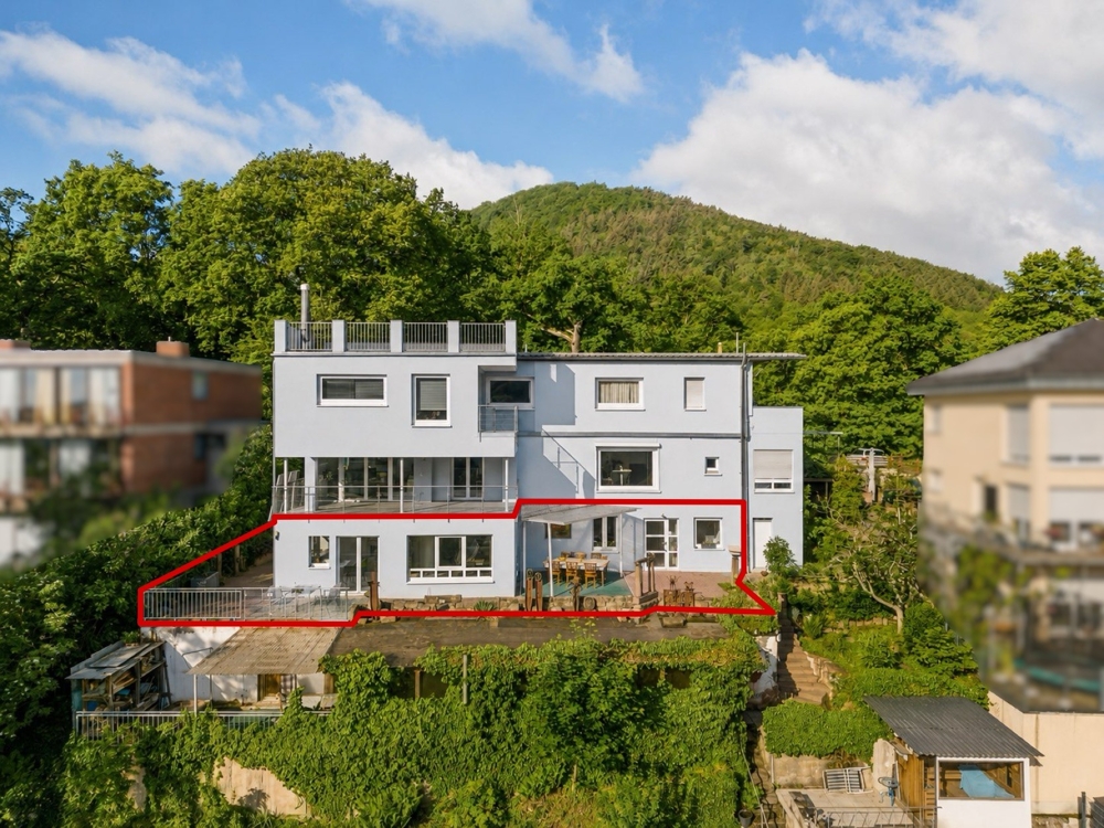 Wohnen mit Weitblick – Großzügige 4-ZKB-ETW mit Terrasse und Panoramaausblick am Waldrand