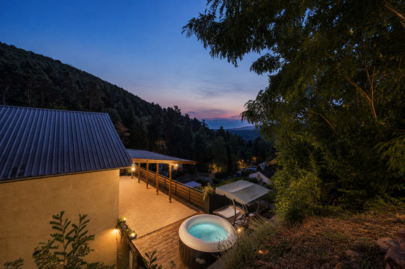 Terrasse mit unverbaubarem Blick