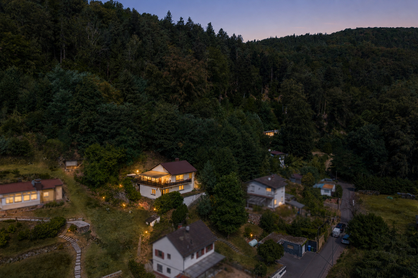 Drohnenaufnahme Abenddämmerung