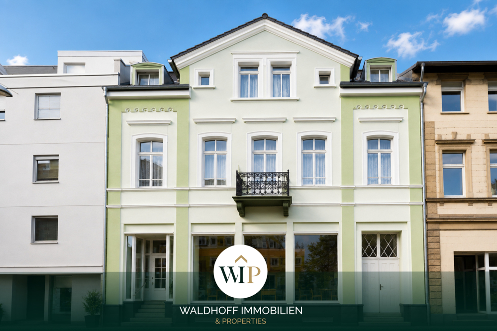 Großzügige Dachgeschosswohnung mit Dachterrasse im Zentrum