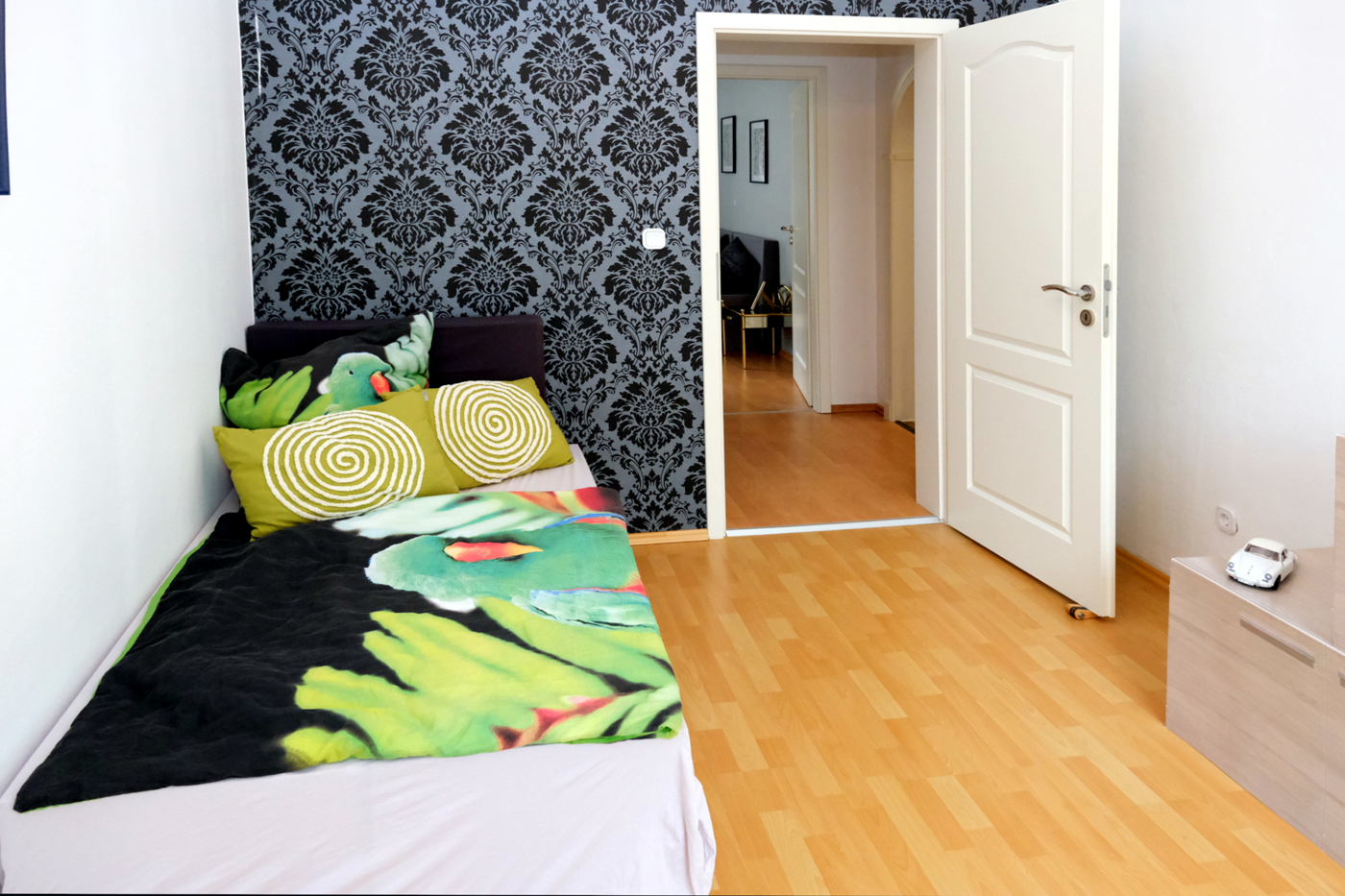 Schlafzimmer 2