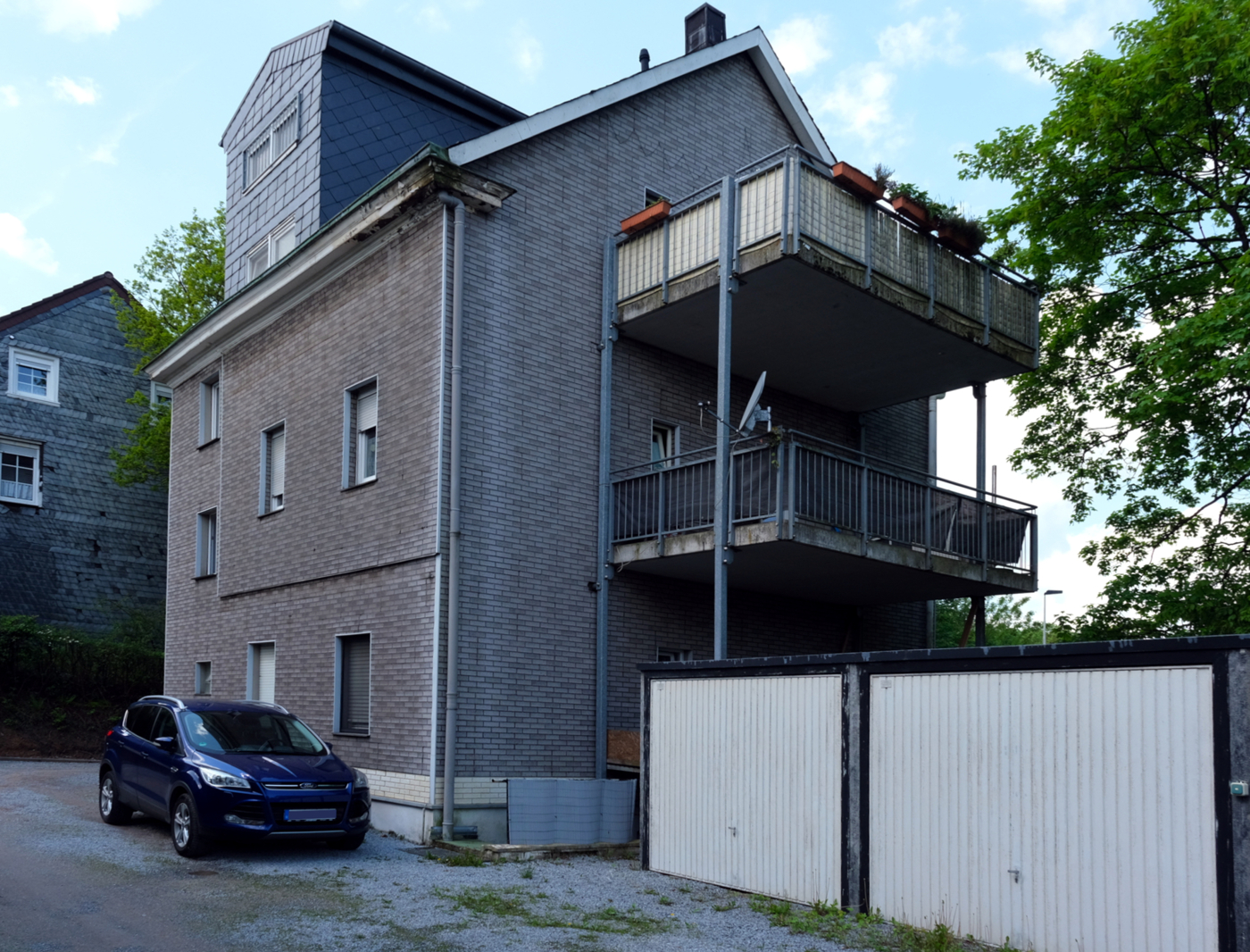 Ansicht m.Garagen