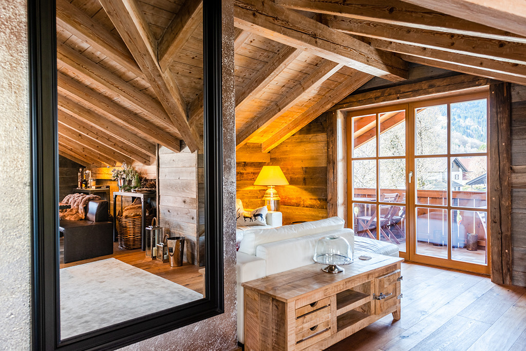 Offenes Wohnen mit Sichtdachstuhl