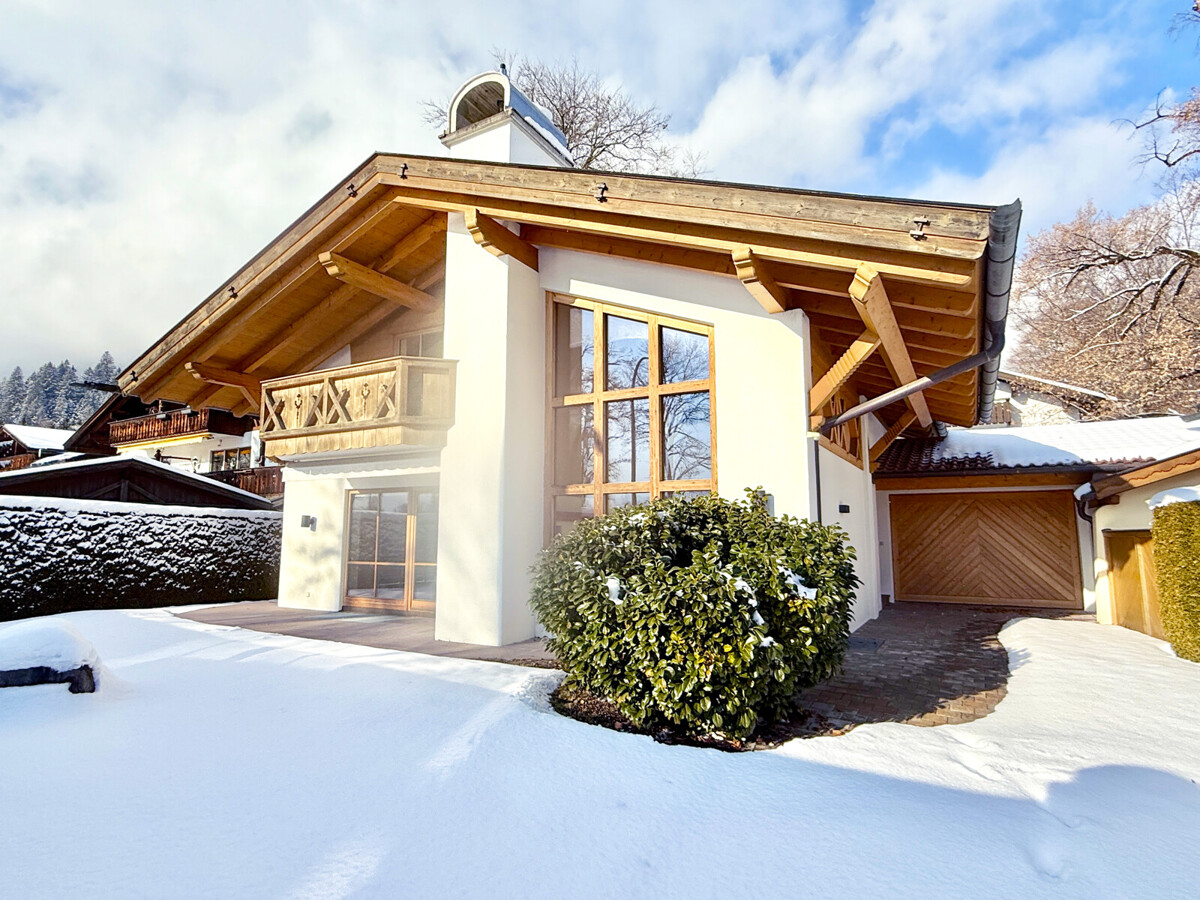 Architektenhaus - modernes Wohnen mit alpiner Kulisse