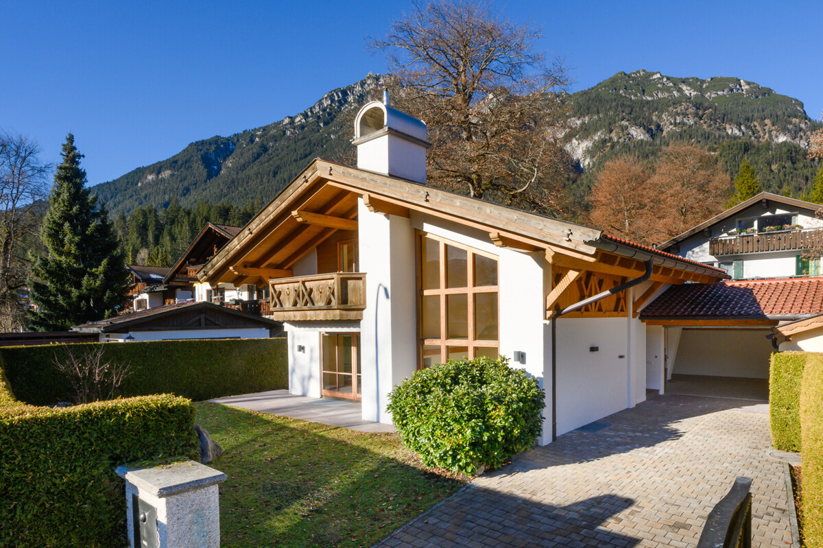 Architektenhaus - modernes Wohnen mit alpiner Kulisse