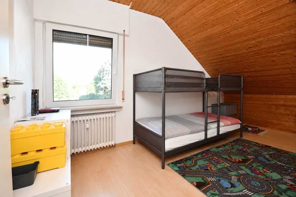Gemütliche Dachgeschosswohnung mit Balkon in schöner Wohnlage in der Gemeinde Barßel - Photo 4