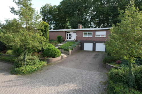 Straßenansicht
