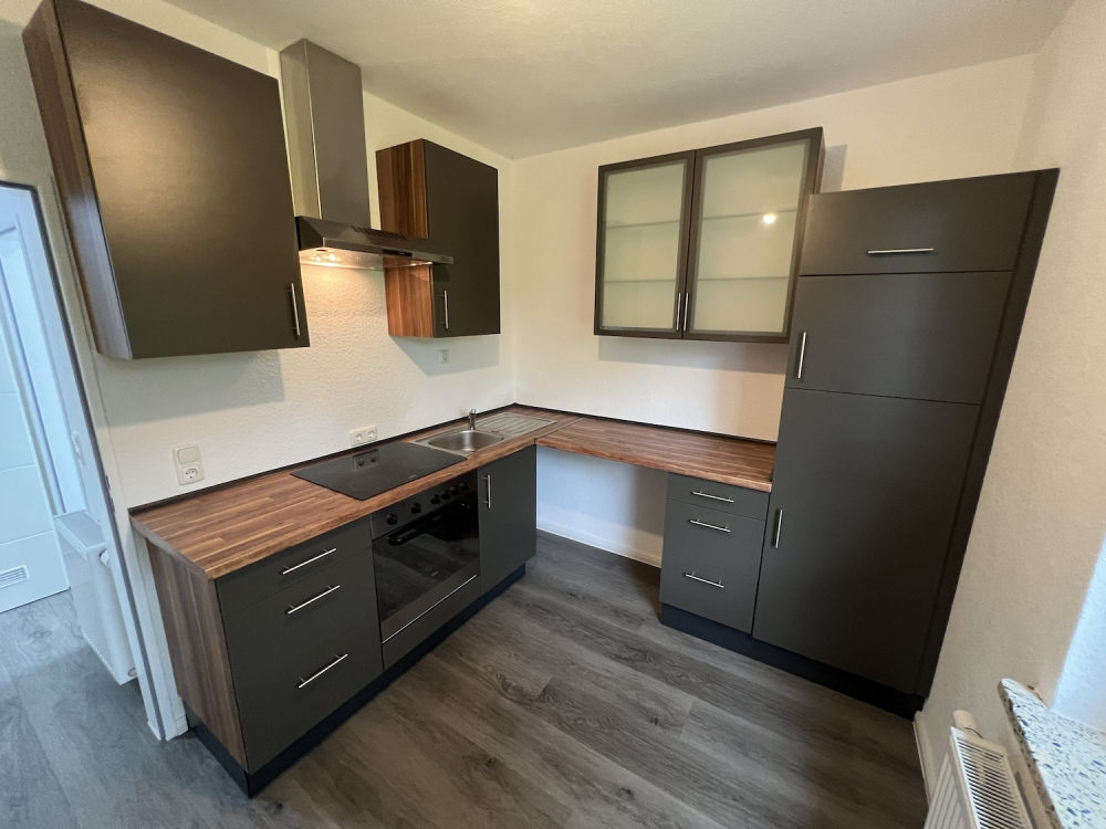 Modern sanierte 1-Zimmer-Erdgeschosswohnung mit Einbauküche und Stellplatz in Jever-Rahrdum - Photo 4