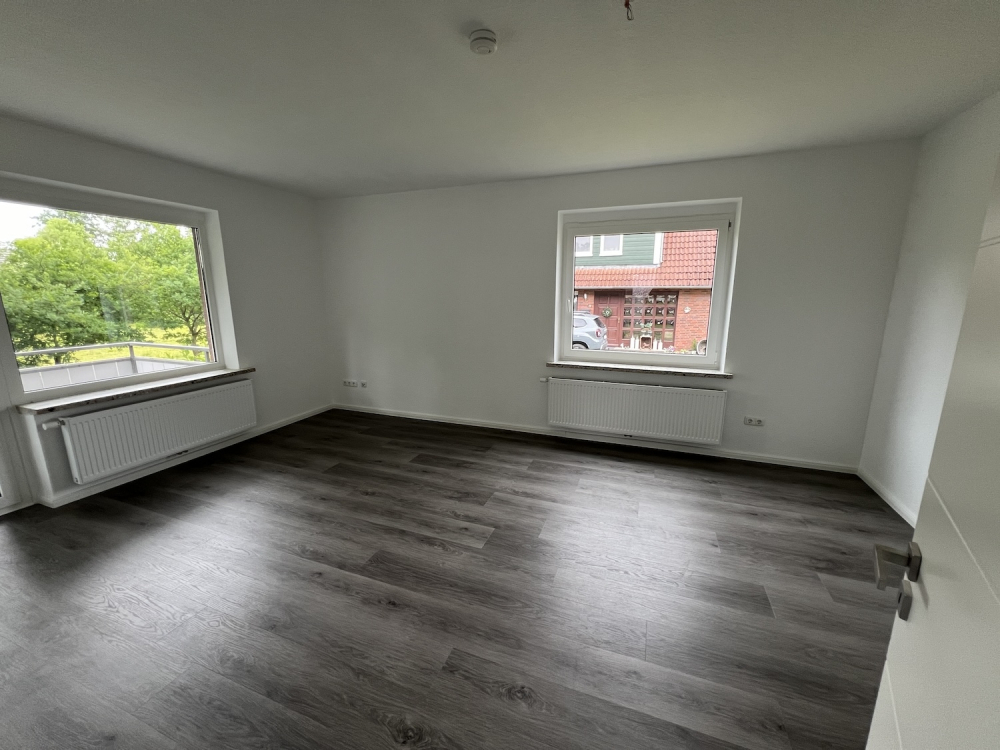Modern sanierte 1-Zimmer-Erdgeschosswohnung mit Einbauküche und Stellplatz in Jever-Rahrdum - Photo 1