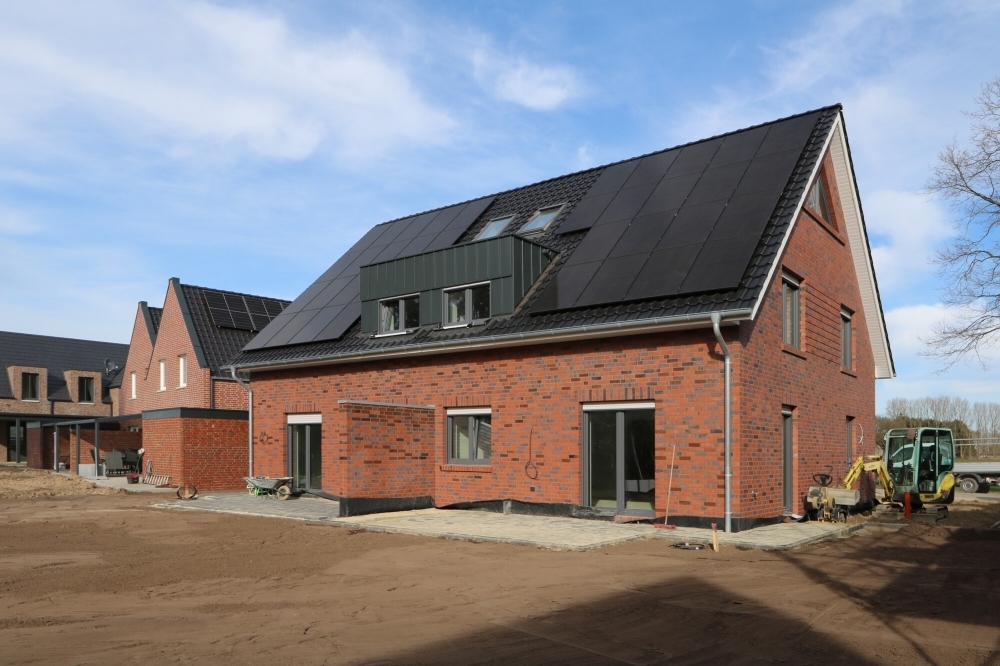 Neubau-Doppelhaushälfte - KfW-40 - mit PV-Anlage und Speicher - Foto 5