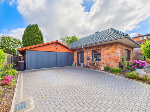 CAM02296G0-PR0066-STILL006